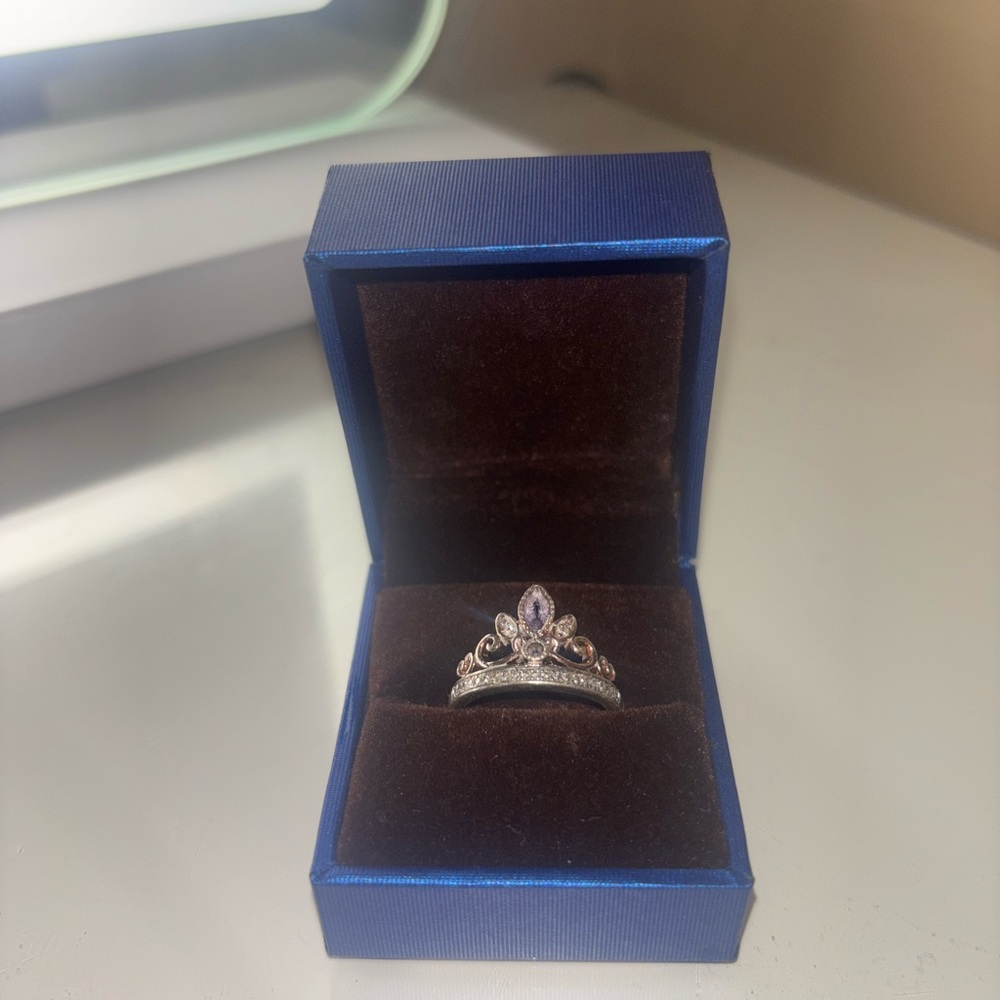 Disney enchanted jewelry rapunzel ring size 8